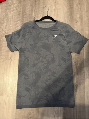 Gymshark Men’s Grey Camo Short-Sleeve Training Tee